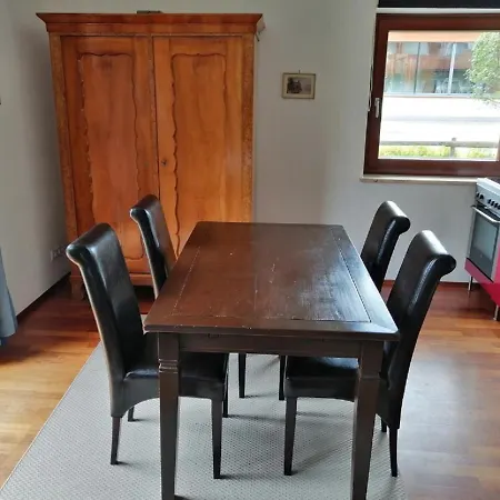 Zur Sonnigen, Eleganten Kuh Apartmán *